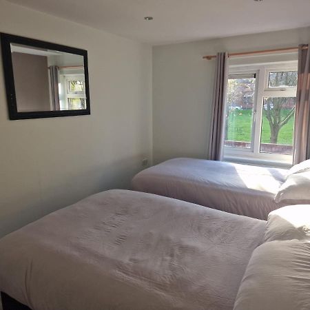 A&S Properties, No Guest Fees, Bank Transfe Deposit Available Wolverhampton Dış mekan fotoğraf