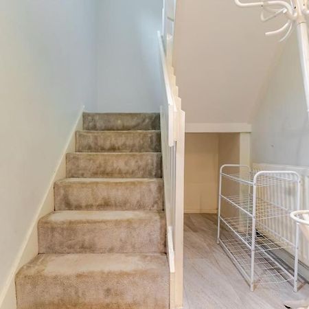 A&S Properties, No Guest Fees, Bank Transfe Deposit Available Wolverhampton Dış mekan fotoğraf
