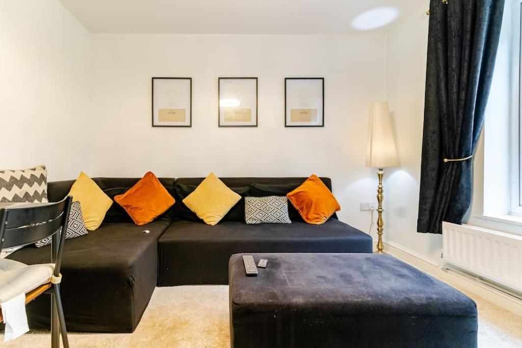A&S Properties, No Guest Fees, Bank Transfe Deposit Available Wolverhampton Dış mekan fotoğraf