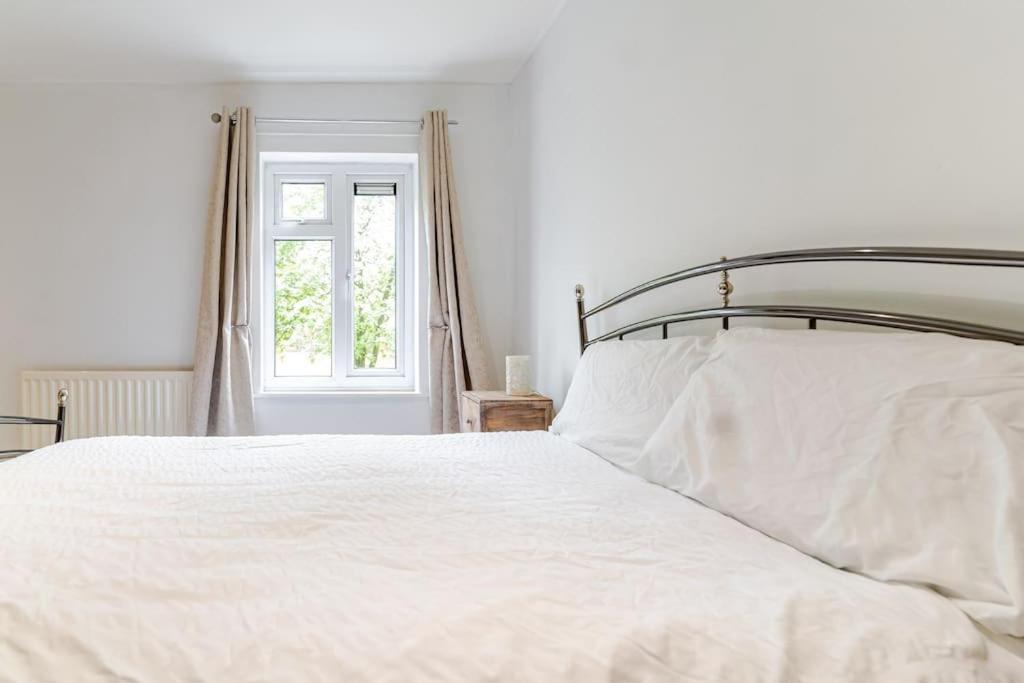 A&S Properties, No Guest Fees, Bank Transfe Deposit Available Wolverhampton Dış mekan fotoğraf